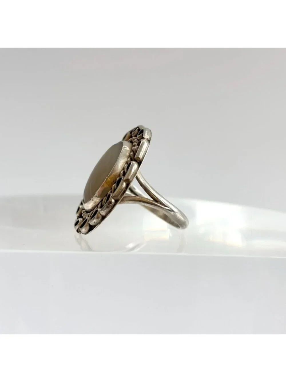 Mother of Pearl Southwest Style Sterling Silver 925 Vintage Ring - sz 7 - Picture 5 of 11